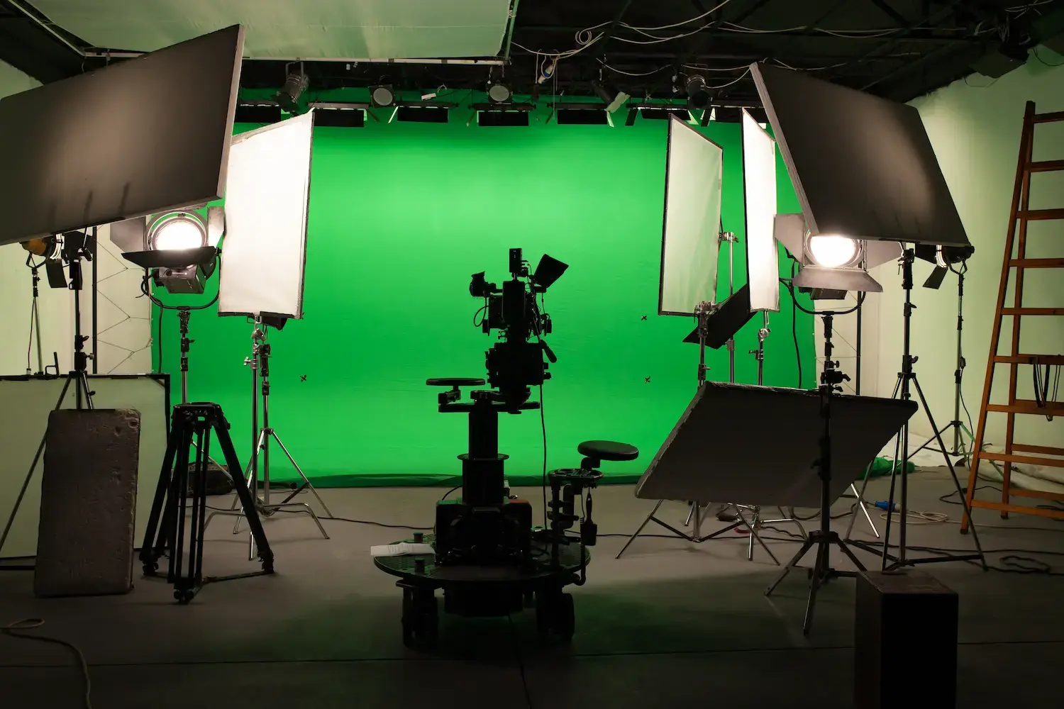 Transform Your Project: Benefits of a Professional Photography Studio Hire
